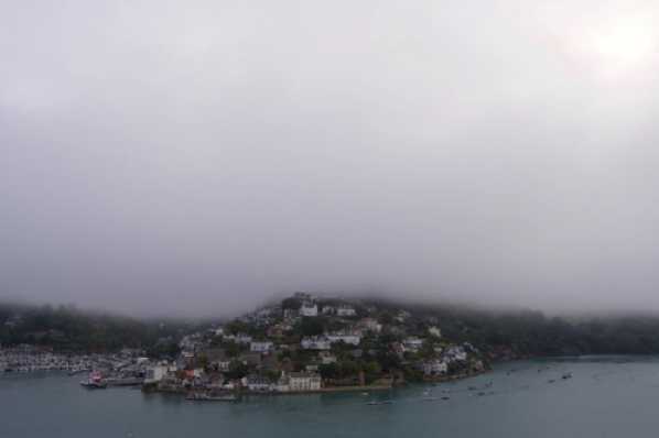 13 October 2022 - 08:11:53
Dull and dank start to the day.
----------------------
Kingswear in the mist.